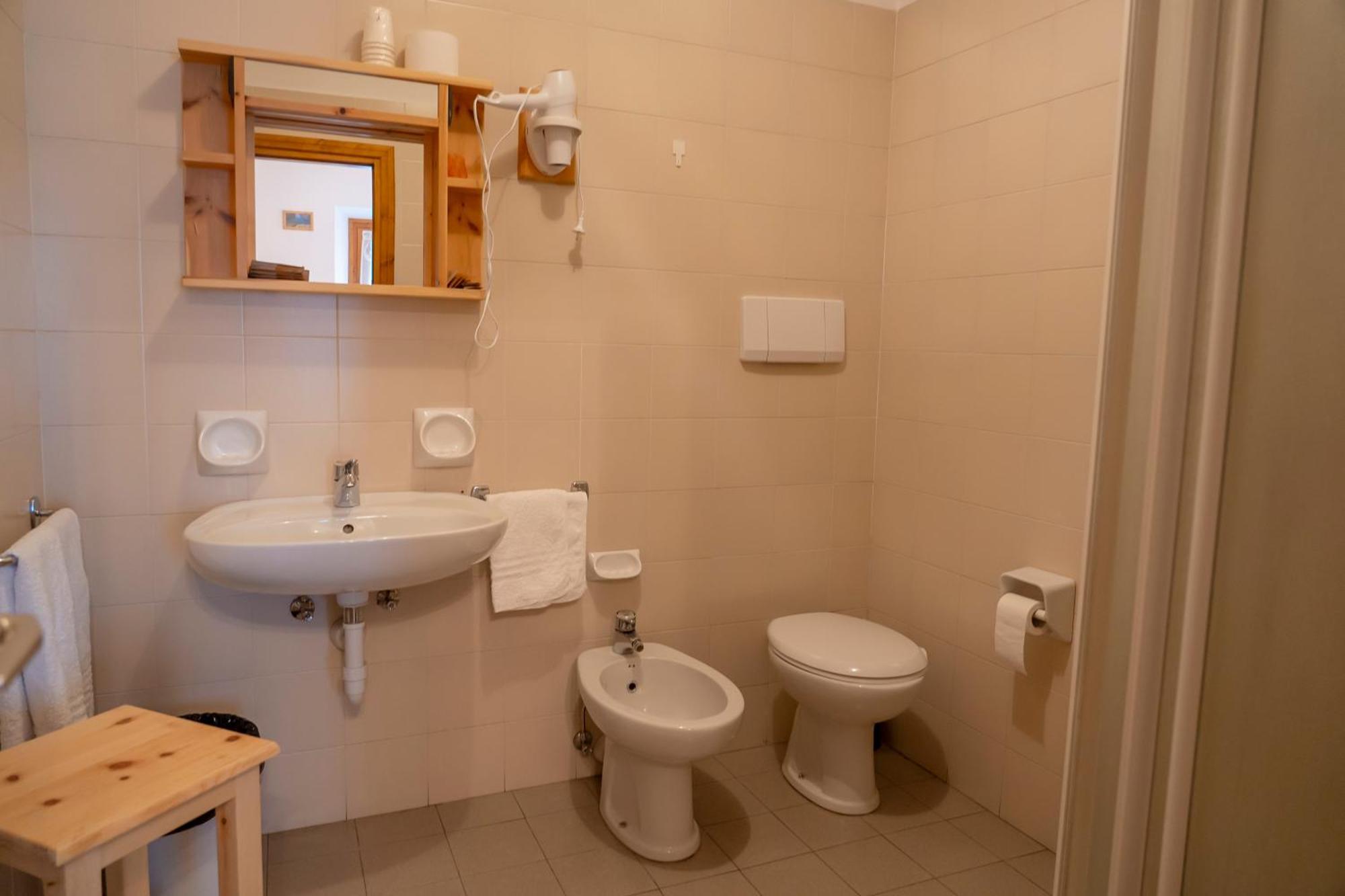 Camere Vecchio Borgo Бормио Экстерьер фото